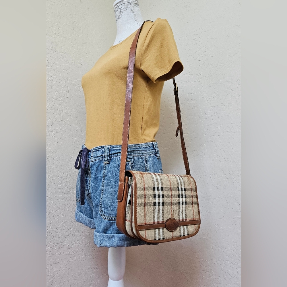Burberrys Nova Check Small Vintage Shoulder Bag AUTHENTIC